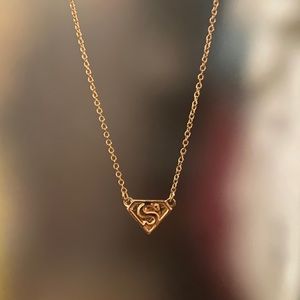 necklace 🦸‍♂️